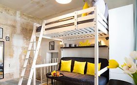 Shabby Chic Apartment +Freshly Furnished +Self Check-In
